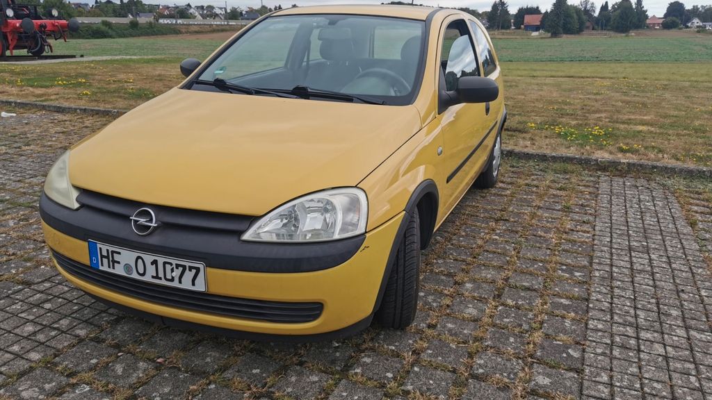 Opel Corsa 222.000 km 1.750 &euro; Herford 32049