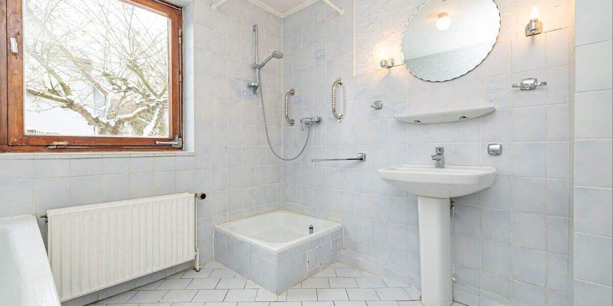 In wenigen Gehminuten an der Kieler Förde 3 zimmer