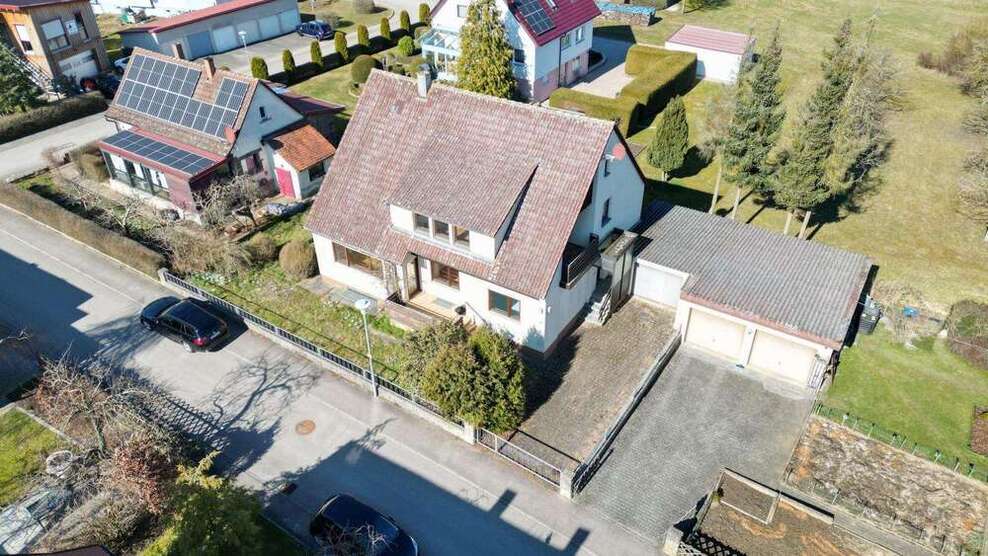 Haus zum Kaufen in Schrozberg 289.000 € 179.03 m²