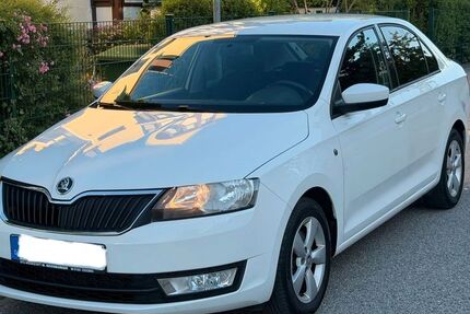 Skoda Rapid 204.063 km 2.990 &euro; München 82061