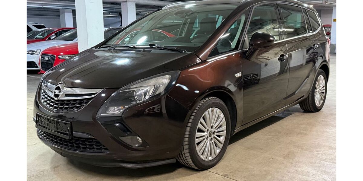 Opel Zafira 142.489 km 8.490 &euro; München 81677