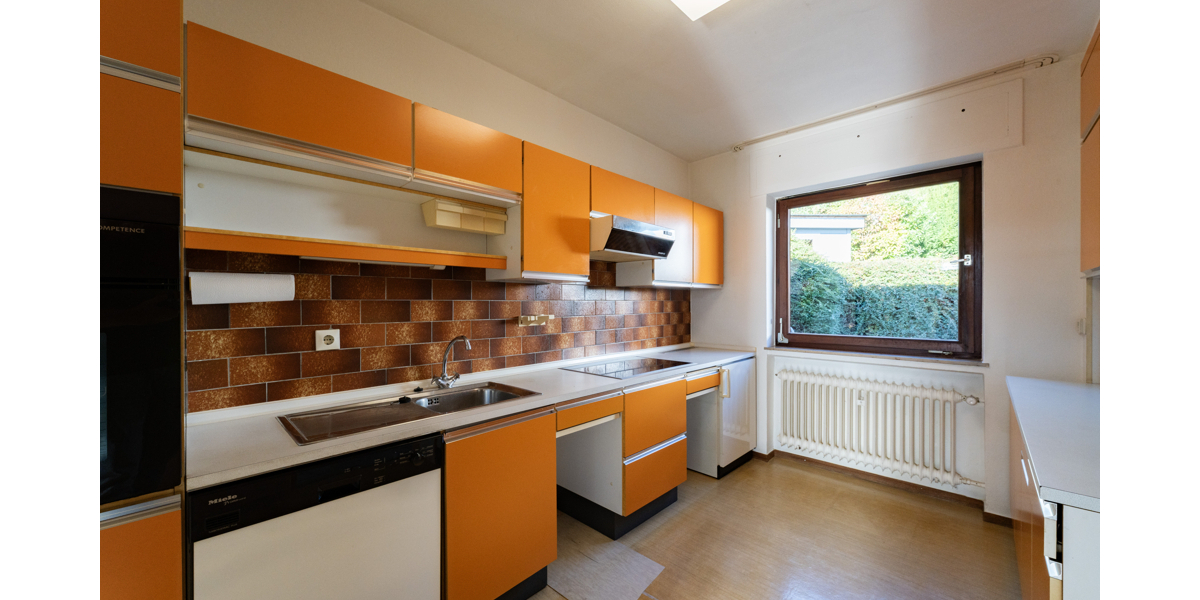 Attraktive Lage, großes Grundstück und moderne Architektur 5 zimmer