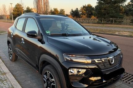 Dacia Spring 2.100 km 10.300 &euro; Berlin 12487