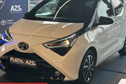 Toyota Aygo (X) 18.674 km 14.990 € Rostock 18059