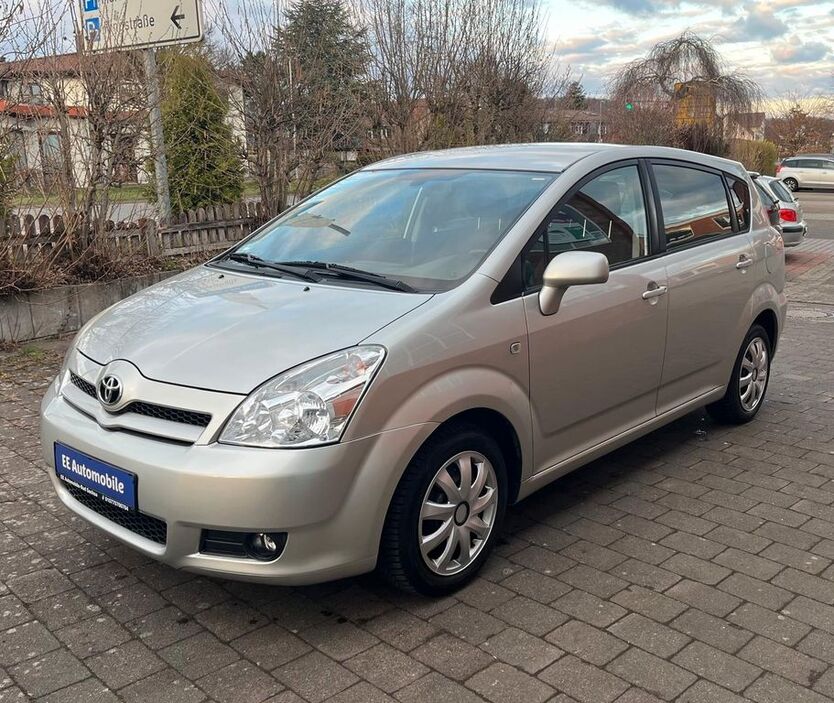 Corolla Verso