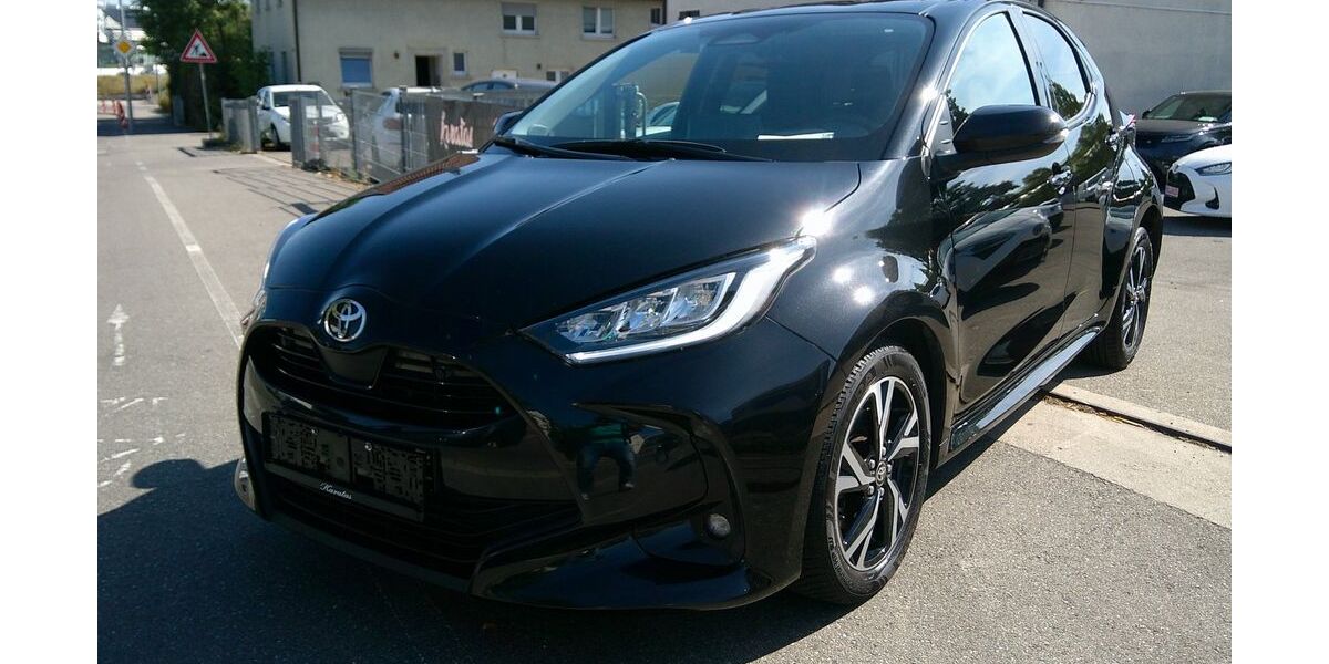 Toyota Yaris 83.000 km 14.940 &euro; Sindelfingen 71065