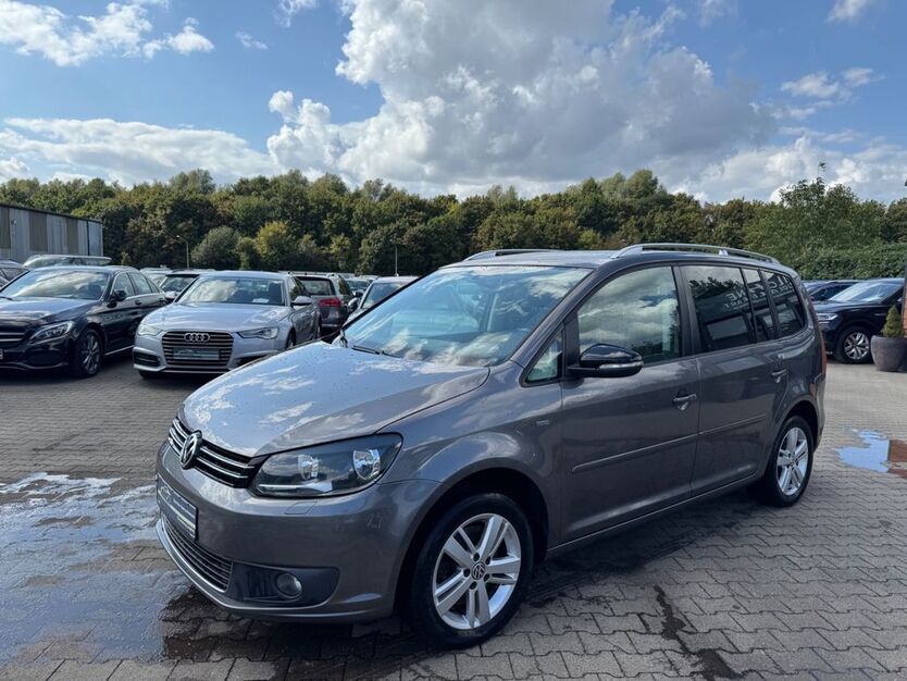 VW Touran 267.000 km 5.990 € Lohne 49393