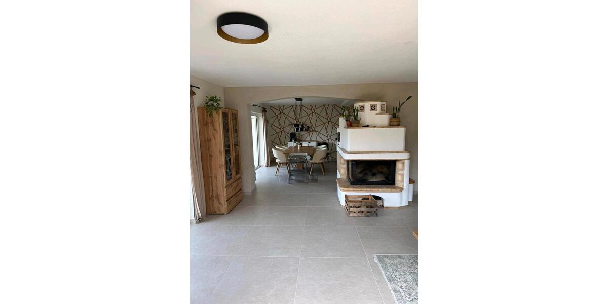 Einfamilienhaus Albstadt Gemarkung Onstmettingen - 9 Zimmer, 220 m&sup2;, 628.000&euro; | Angebot:26889304