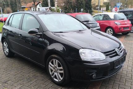 VW Golf 275.000 km 1.600 &euro; Lügde 32676