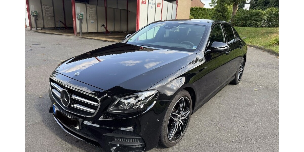 Mercedes-Benz E-Klasse 77.000 km 29.900 € Rosengarten 21224