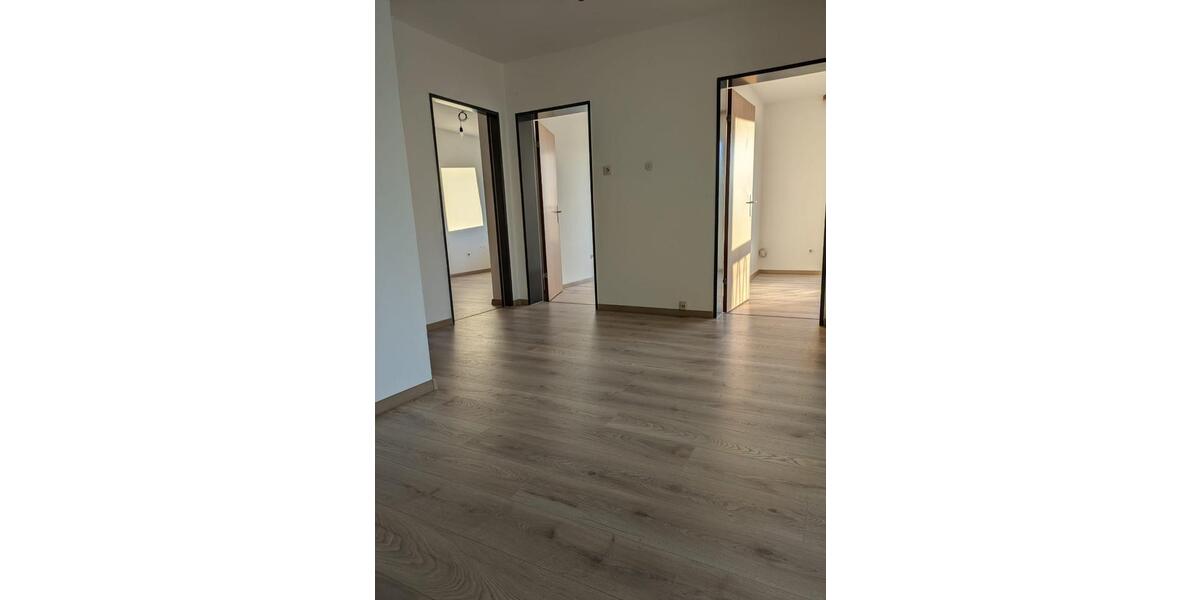 Etagenwohnung Schönberg - 3 Zimmer, 61 m&sup2;, 350&euro; | Angebot:26456222