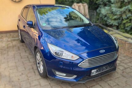 Ford Focus 260.000 km 5.990 € Fisch 54439