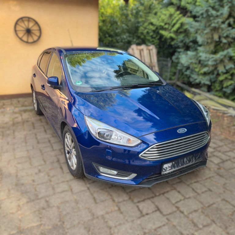 Ford Focus 260.000 km 5.990 € Fisch 54439