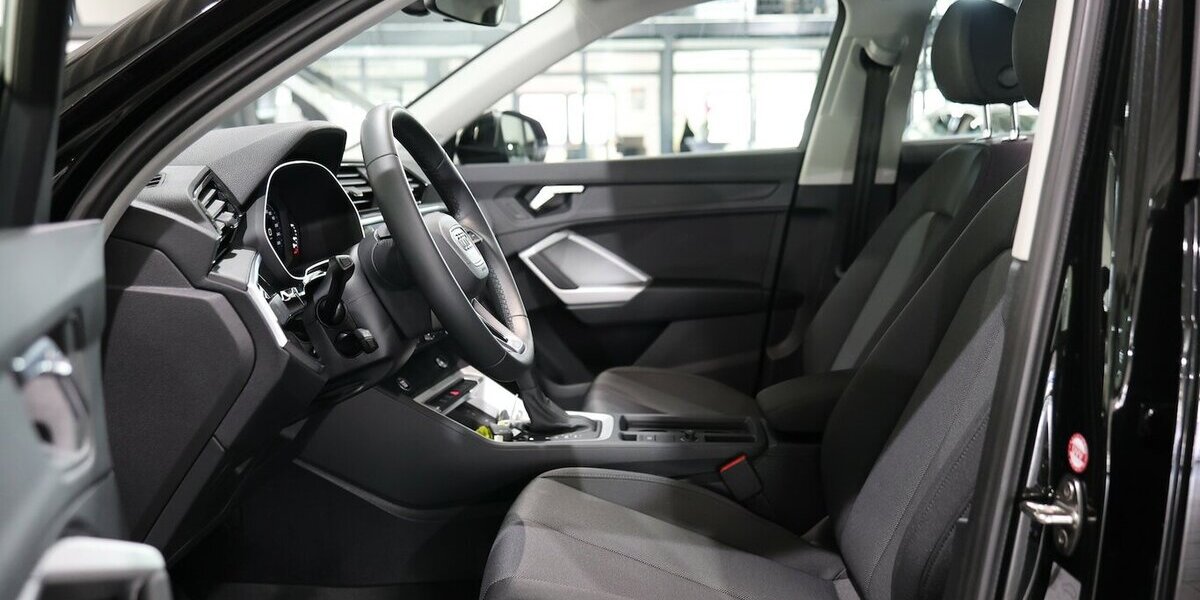 Audi Q3 35 TFSI / LED, VIRTUAL-COCKPIT, APPLE+ANDROID 15.000 km 29.777 &euro; Hamm 59077