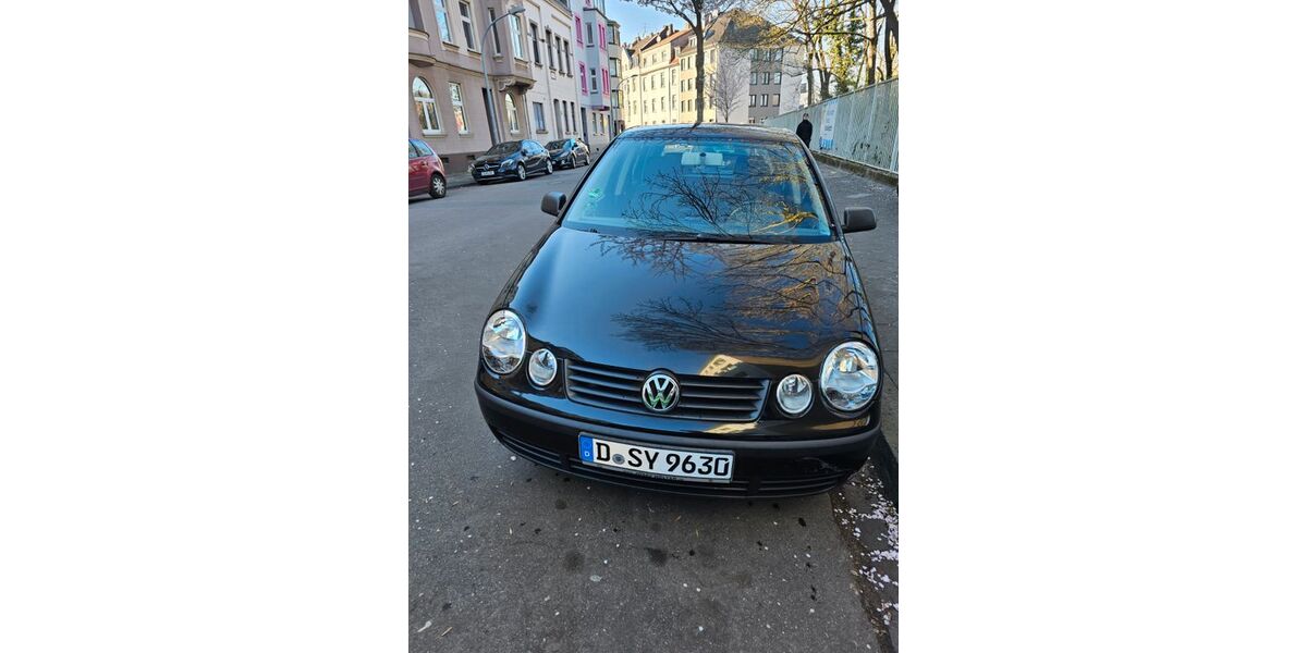 VW Polo 123.685 km 2.000 &euro; Düsseldorf 40472