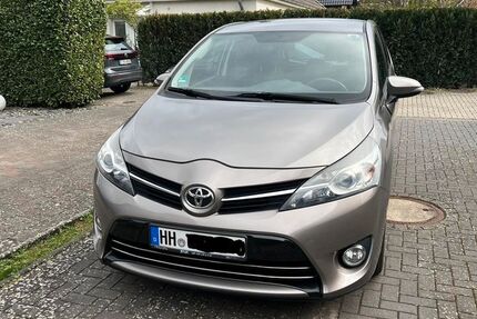 Toyota Verso 206.000 km 5.500 &euro; Hamburg 21147