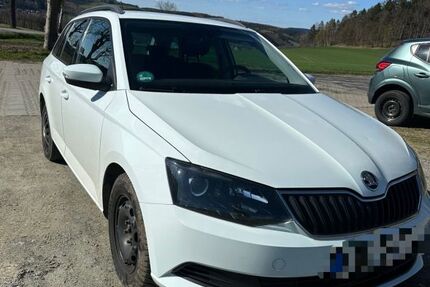 Skoda Fabia 146.000 km 5.100 &euro; Thum 09419