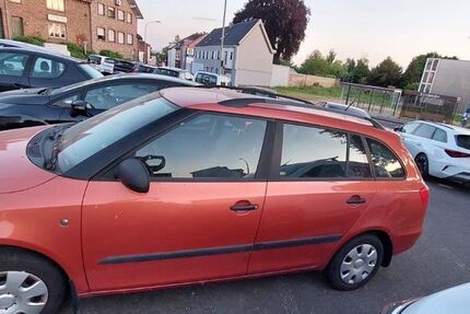 Skoda Fabia 75.000 km 3.700 &euro; Düren 52353