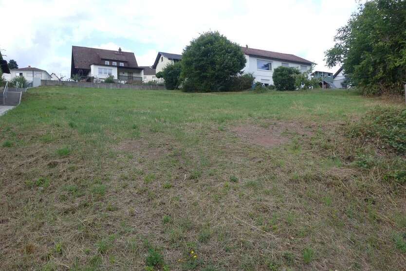 Grundstück zu verkaufen in Bad König 168.000 € 865 m²