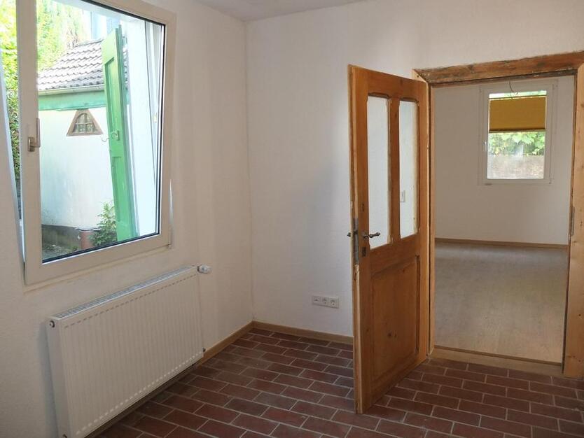 Wunderbar individuelle und angenehme Büro-Servicefläche in Solingen-Wald! zimmer