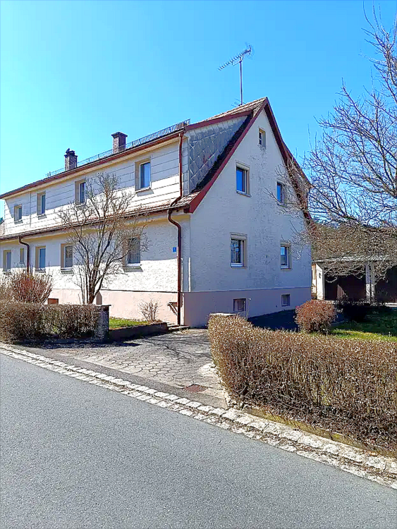 Haus zum Kaufen in Friedenfels 178.000 € 171.3 m²