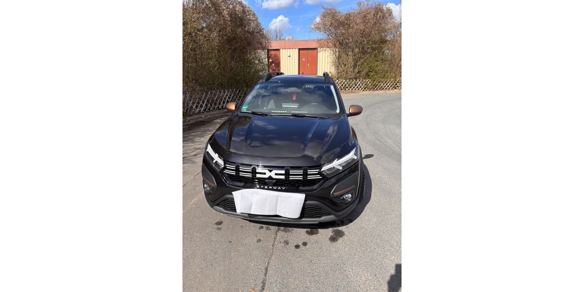 Dacia Sandero 8.950 km 17.990 &euro; Wolfenbüttel 38302