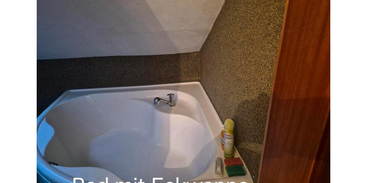 Dachgeschoßwohnung Kirchhain - 3 Zimmer, 80 m&sup2;, 500&euro; | Angebot:26272102