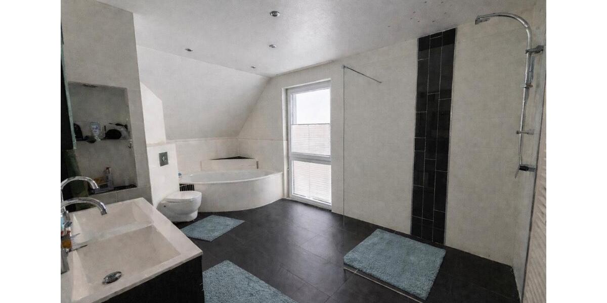 Doppelhaushälfte Weyhausen - 3.5 Zimmer, 132 m&sup2;, 419.000&euro; | Angebot:24742925