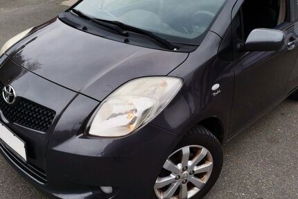 Toyota Yaris 103.350 km 2.999 &euro; Fürth 90762