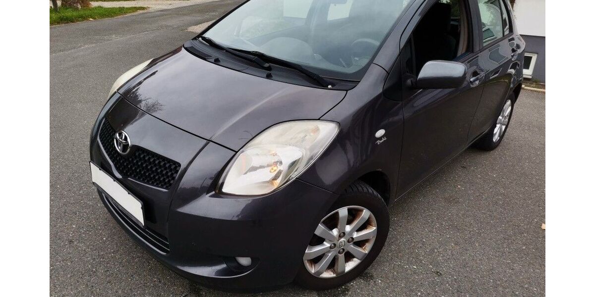 Toyota Yaris 103.350 km 2.999 &euro; Fürth 90762