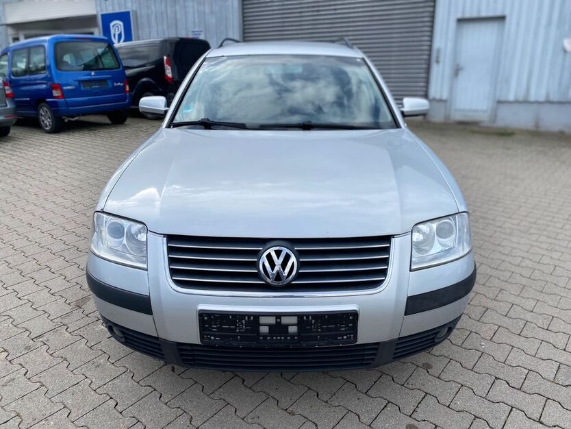 VW Passat Variant 177.500 km 2.899 € Rangendingen 72414
