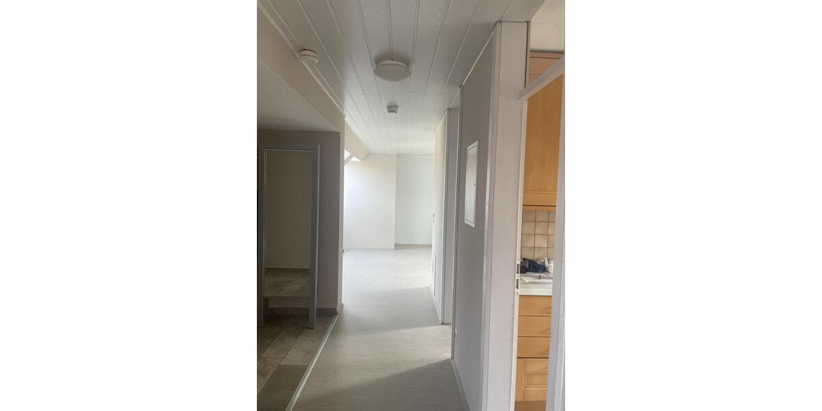 Dachgeschoßwohnung Nürnberg Holzheim - 2 Zimmer, 67 m&sup2;, 737&euro; | Angebot:26410373