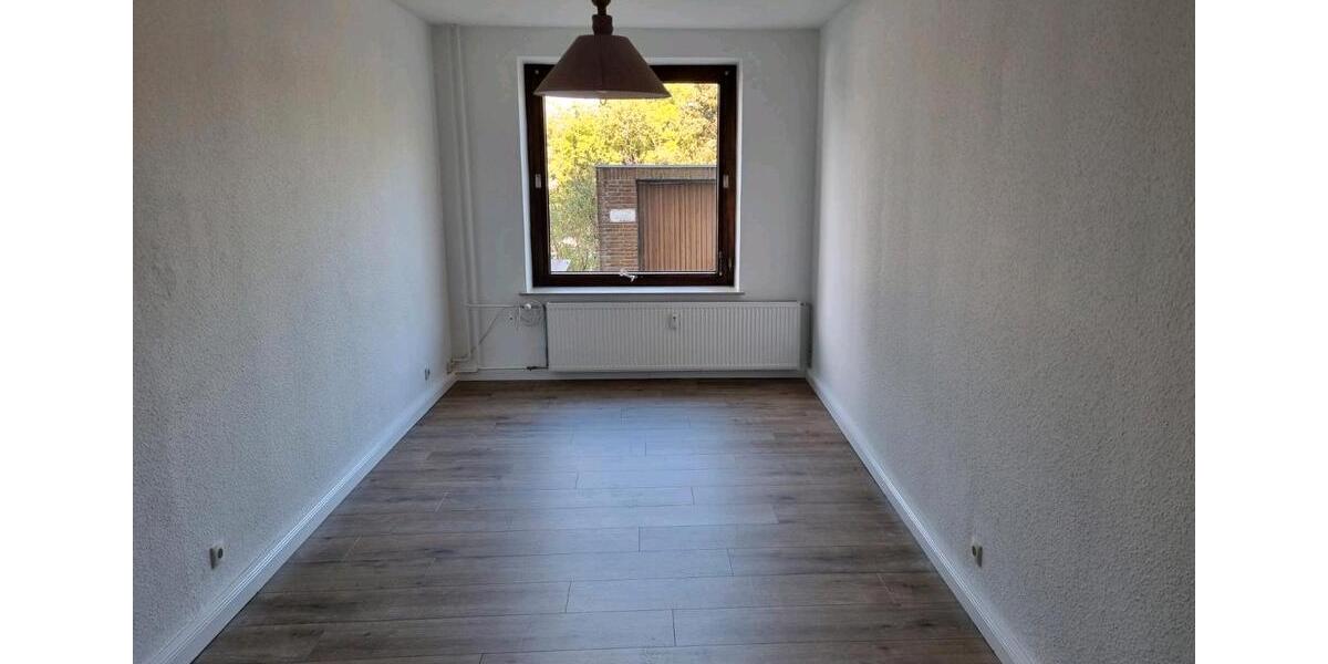 Erdgeschoßwohnung Flensburg - 3 Zimmer, 100 m&sup2;, 220.000&euro; | Angebot:27267914