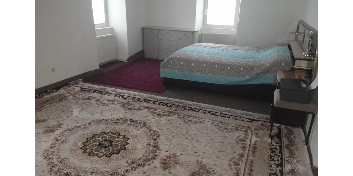 Einfamilienhaus Falkenstein - 6 Zimmer, 410 m&sup2;, 240.000&euro; | Angebot:26447243
