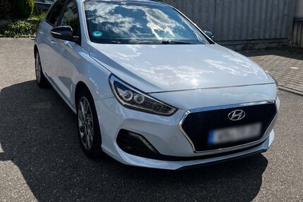 Hyundai i30 130.000 km 12.999 &euro; Schorndorf 73614