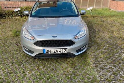 Ford Focus 52.000 km 8.900 &euro; Bonn 53129