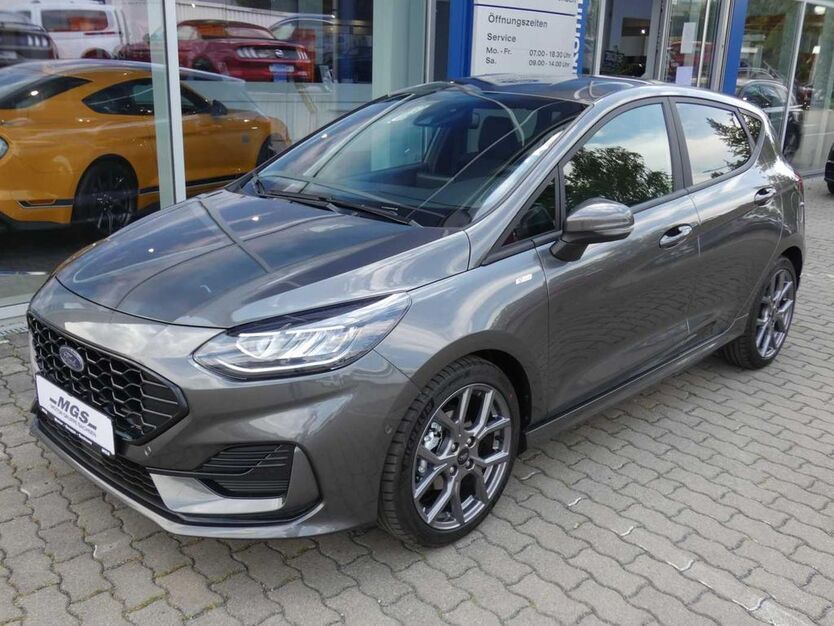 Ford Fiesta 17.400 km 17.490 € Radebeul 01445