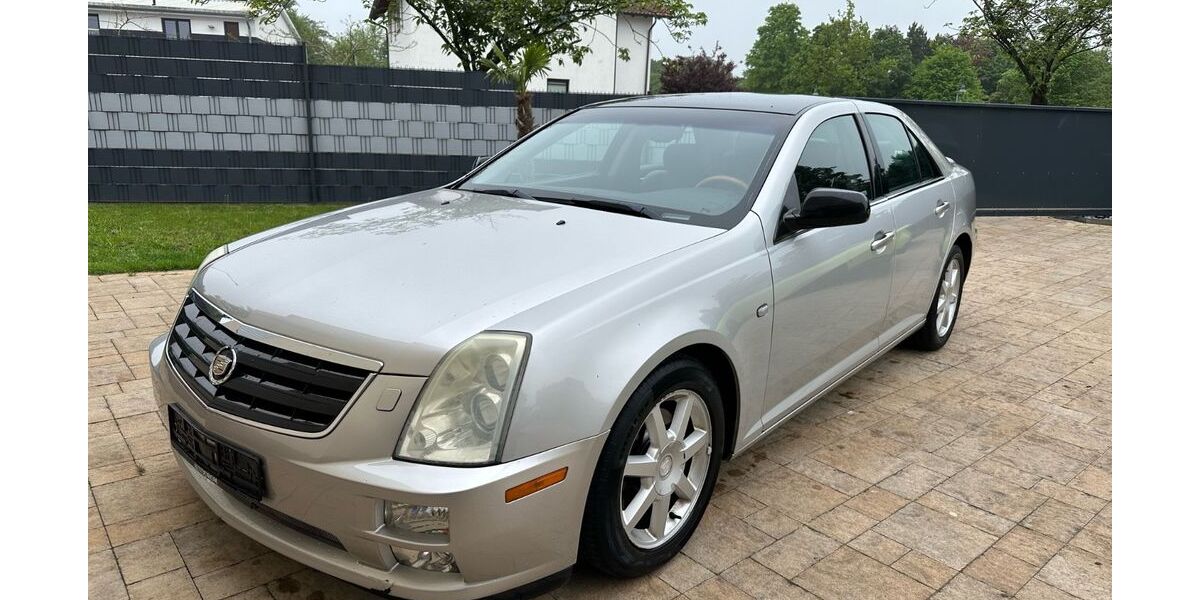 Cadillac STS 153.531 km 4.990 € Versmold 33775