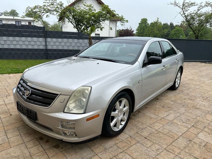 Cadillac STS 153.531 km 4.990 € Versmold 33775