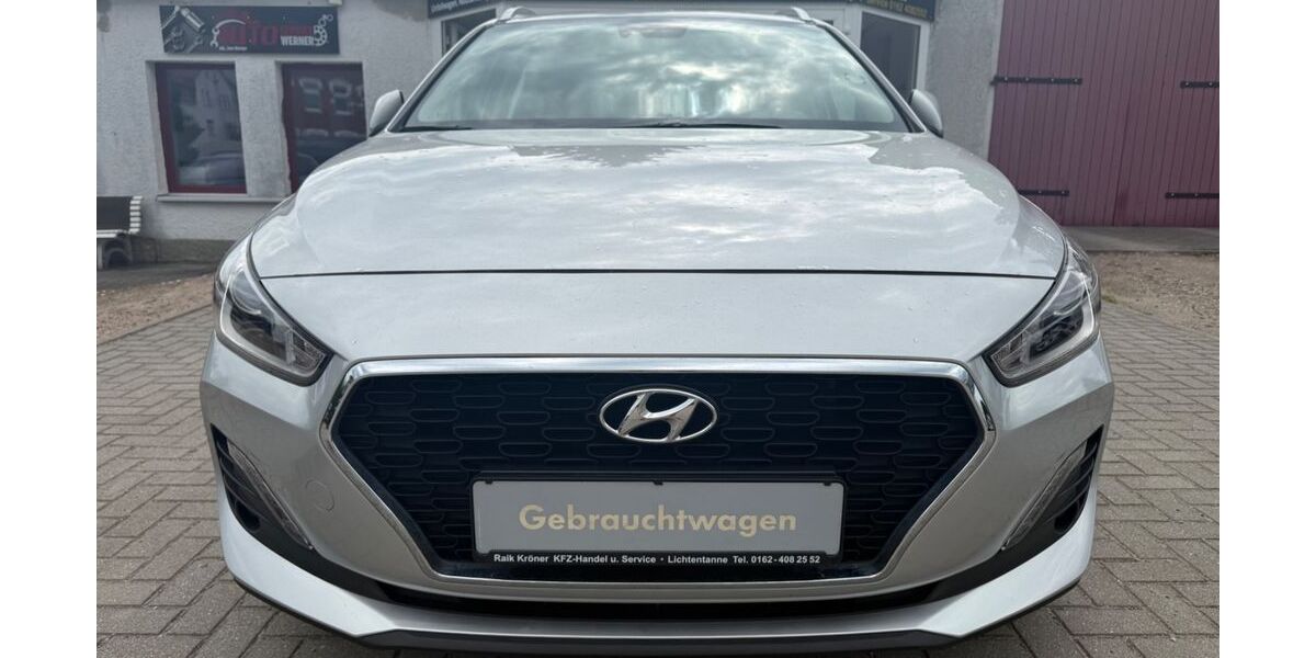 Hyundai i30 26.500 km 17.900 &euro; Lichtentanne 08115