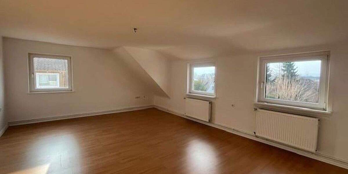 Etagenwohnung Hameln Nordstadt - 3 Zimmer, 81 m&sup2;, 735&euro; | Angebot:24711901