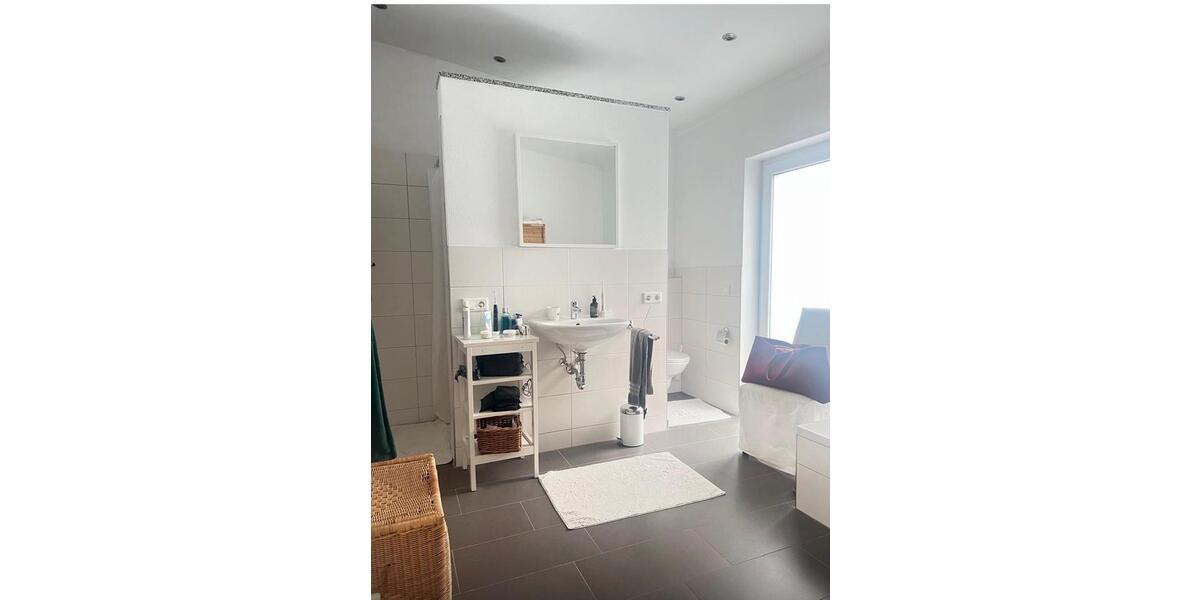 Etagenwohnung Ingolstadt - 3 Zimmer, 115 m&sup2;, 1.600&euro; | Angebot:25590803