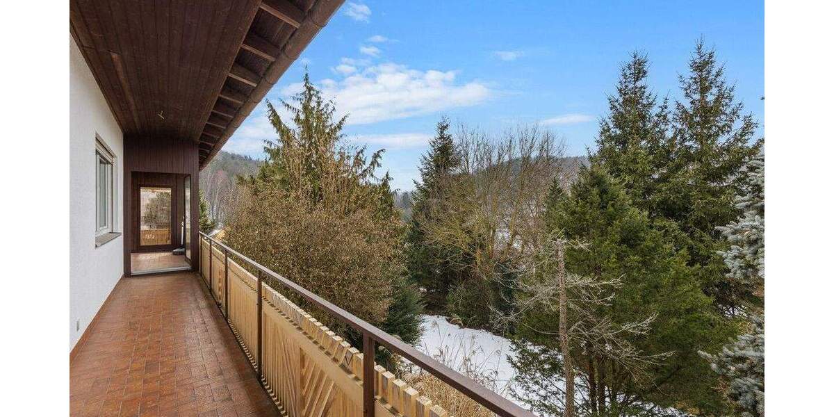Einfamilienhaus Undorf Undorf - 7 Zimmer, 208 m&sup2;, 599.000&euro; | Angebot:25779834