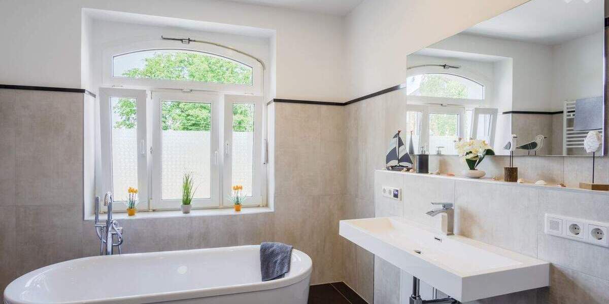 Helle 4-RW mit Kamin und Einbauküche 4 zimmer