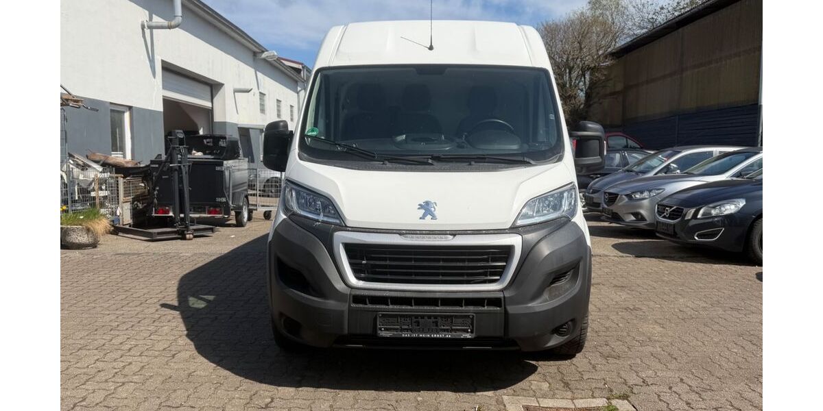 Peugeot Boxer 59.000 km 17.999 &euro; Trappenkamp 24610