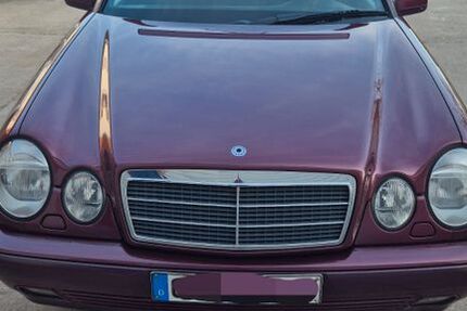 Mercedes-Benz 200 128.099 km 3.950 &euro; Gernsheim 64579