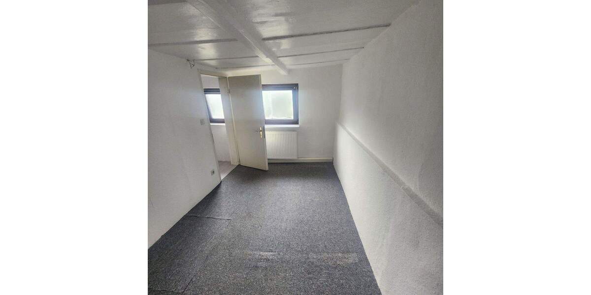 Einfamilienhaus Großschirma Großvoigtsberg - 3 Zimmer, 901 m&sup2;, 495&euro; | Angebot:25097676