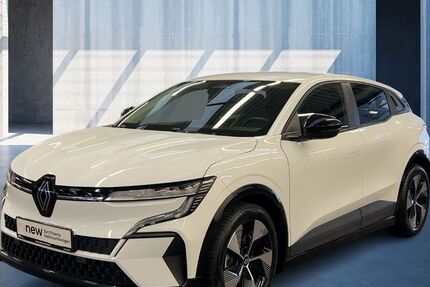 Renault Megane E-TECH 52.491 km 17.980 &euro; Frankfurt / Main 60314