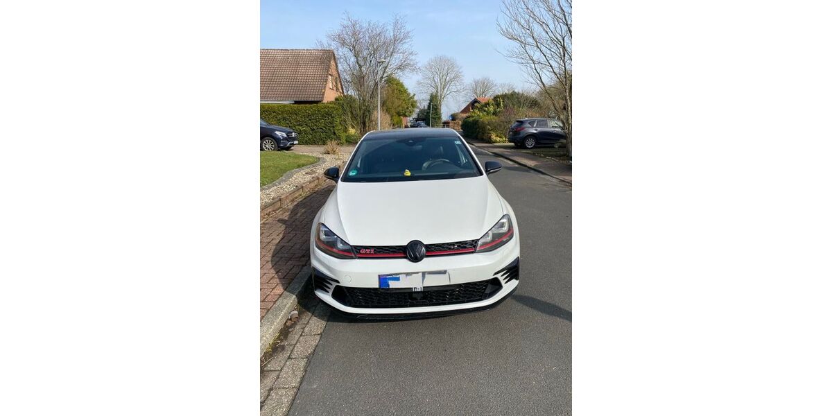 VW Golf 145.000 km 20.300 &euro; Hinte 26759