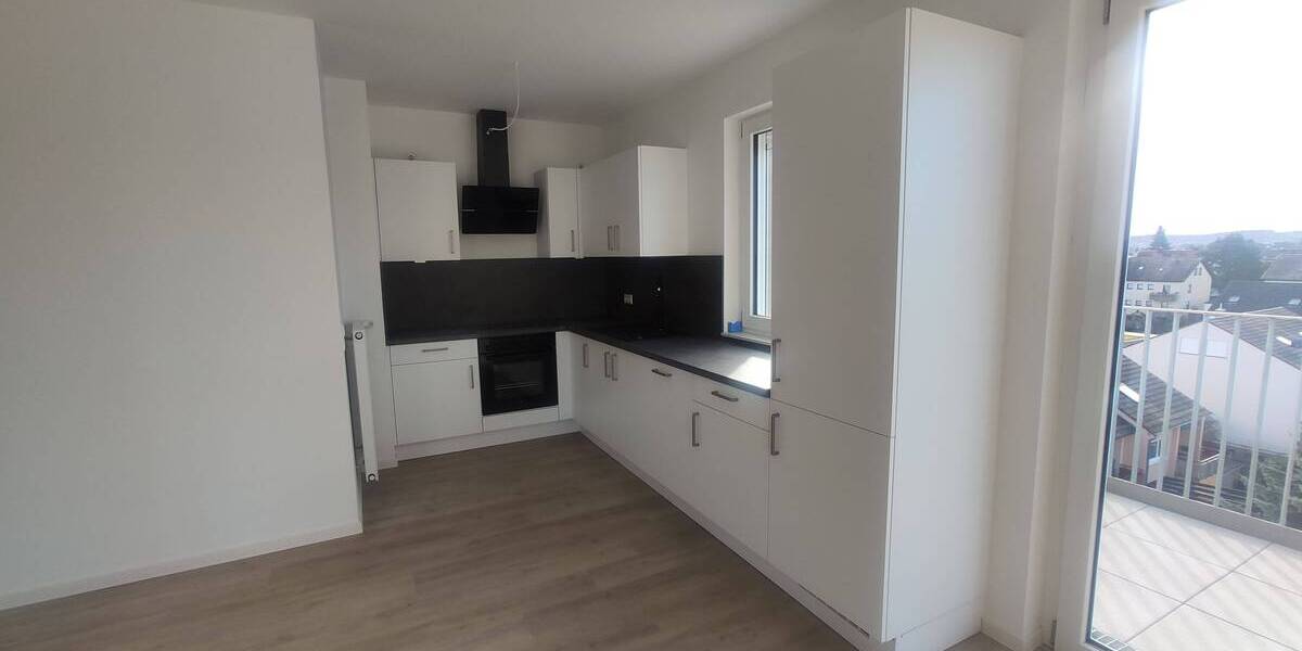 Etagenwohnung Heilbronn Böckingen - 3 Zimmer, 117 m&sup2;, 1.350&euro; | Angebot:25663849
